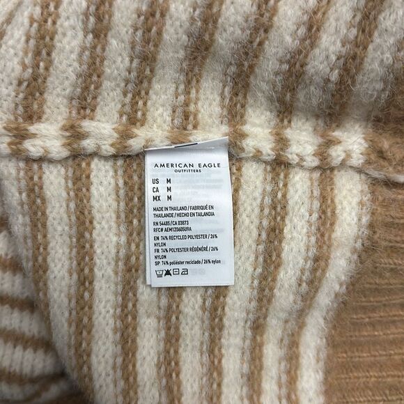 AE M & XL Festive Feels White Tan Stripe Super Soft Crew Sweater - Picture 15 of 16